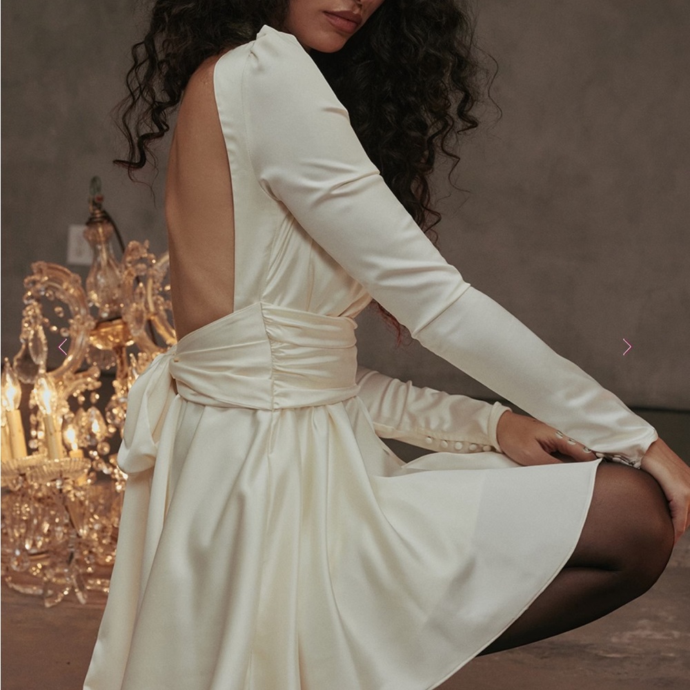 House of CB Aryana Ivory Bow Mini Dress - Picture 12 of 12